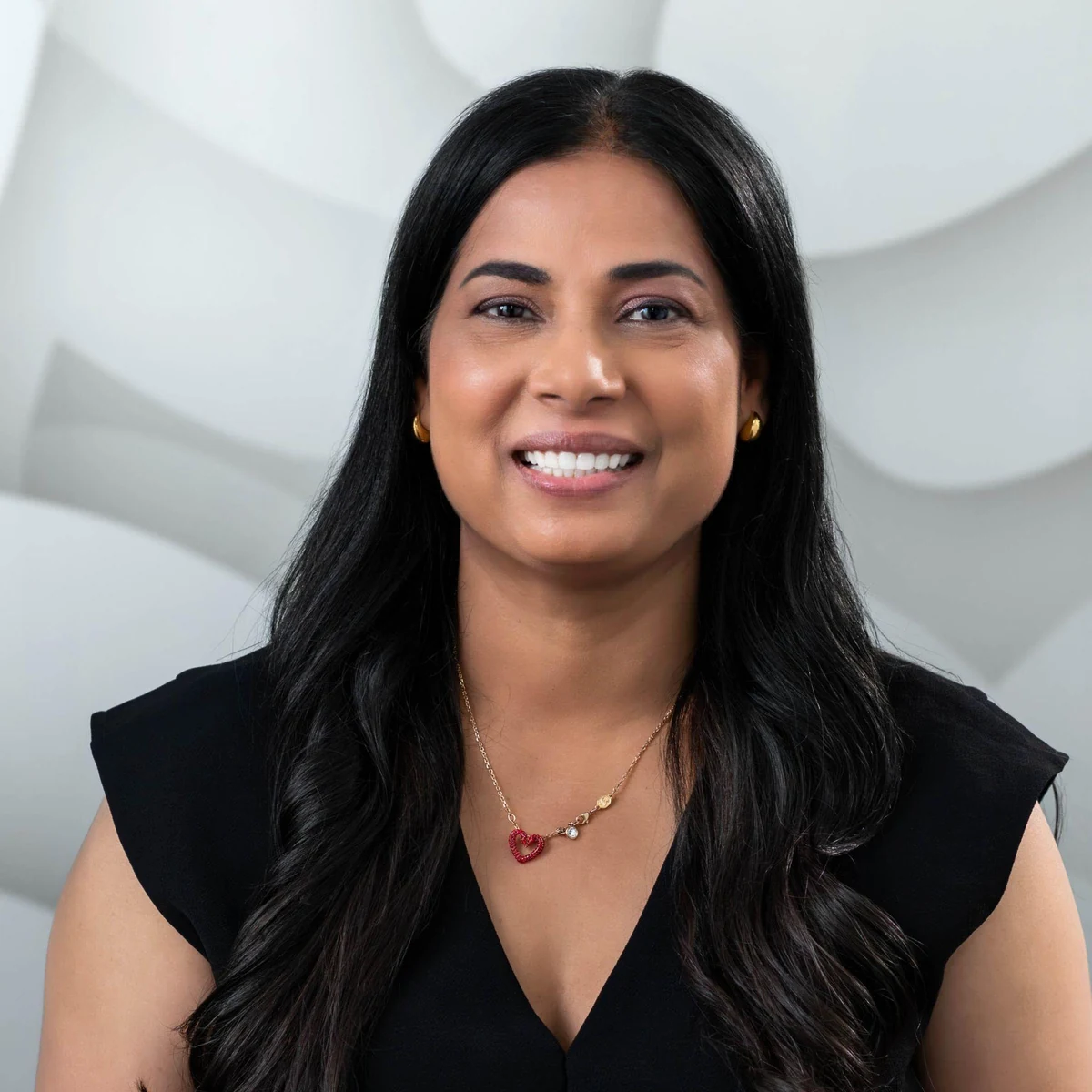 Portrait of Dr Renu Karn